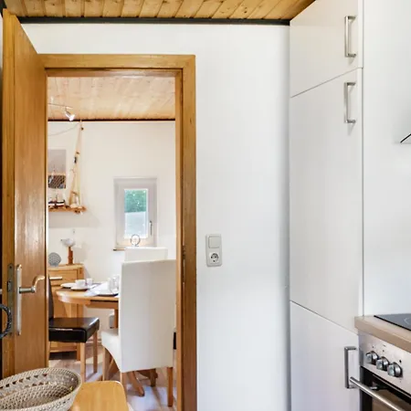 Lägenhet Strandfloh